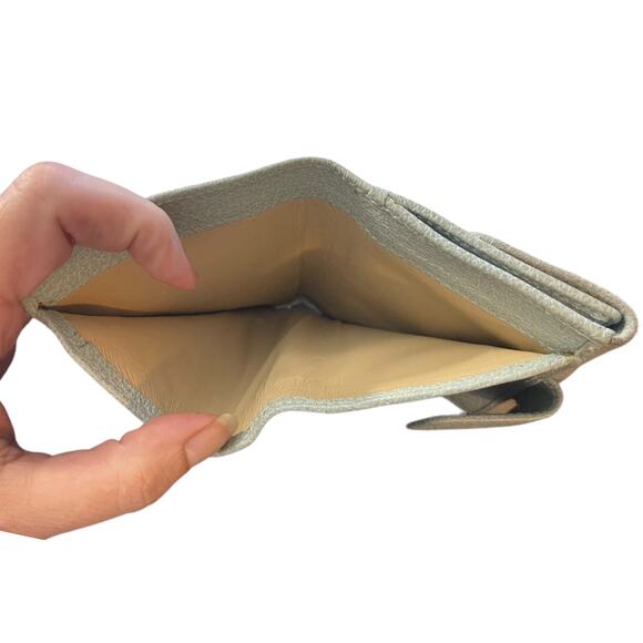 Gucci Baby Blue Leather Bamboo Bi Fold Folding Wallet - Picture 5 of 8